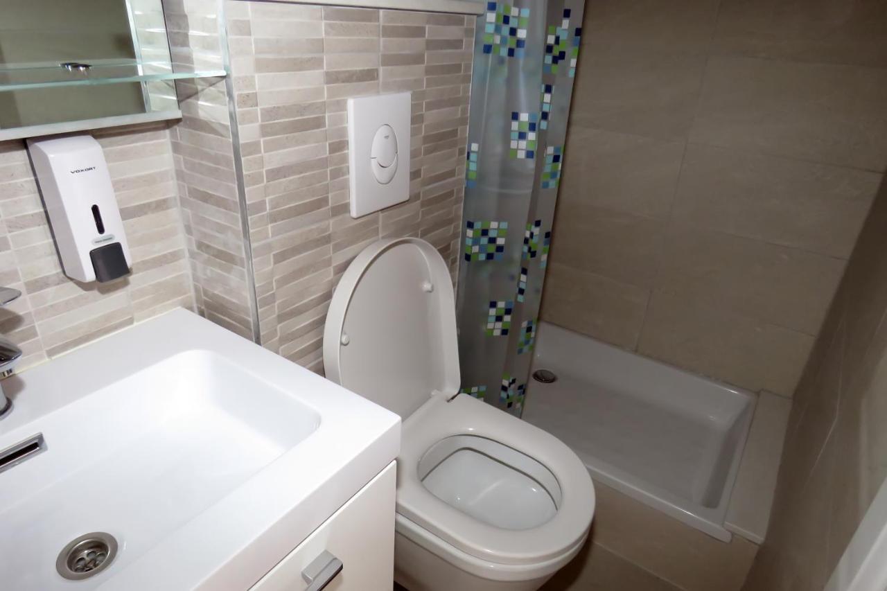 Hotel Lux Dalmatia I&R à Makarska Extérieur photo