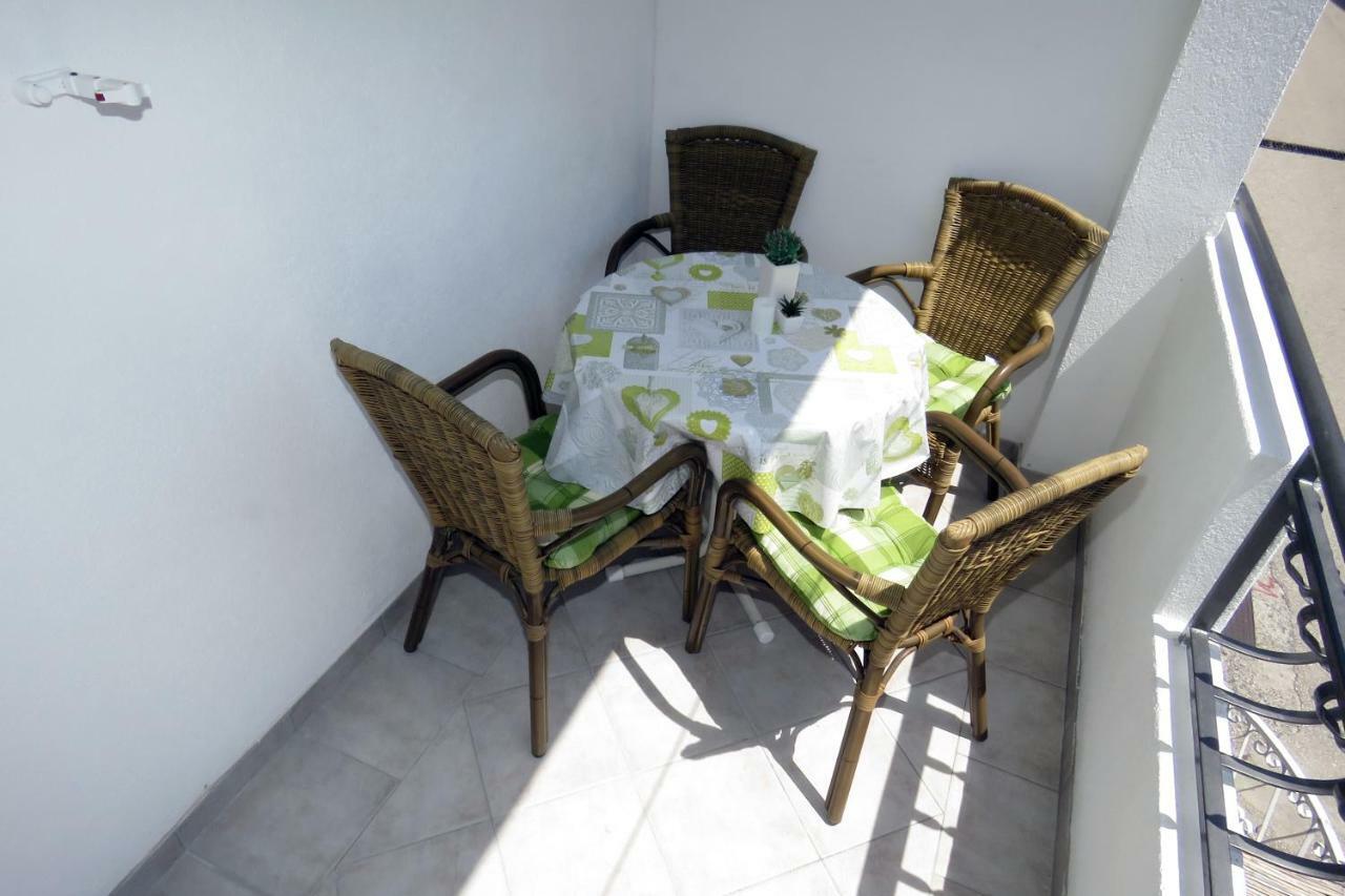 Hotel Lux Dalmatia I&R à Makarska Extérieur photo