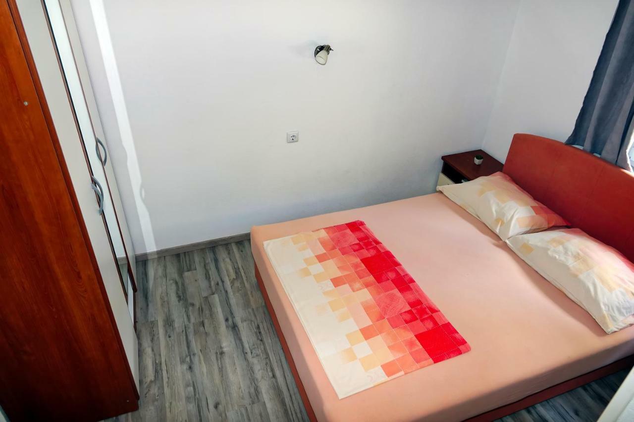 Hotel Lux Dalmatia I&R à Makarska Extérieur photo