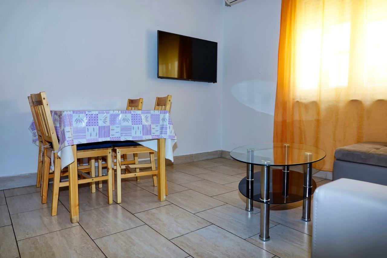 Hotel Lux Dalmatia I&R à Makarska Extérieur photo